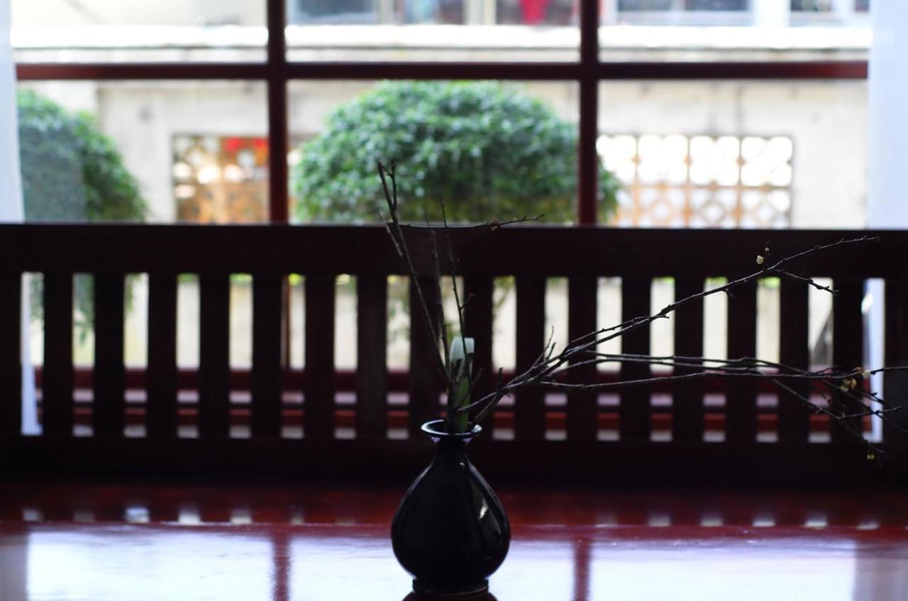 A-Maze House Apartment Hue Bagian luar foto